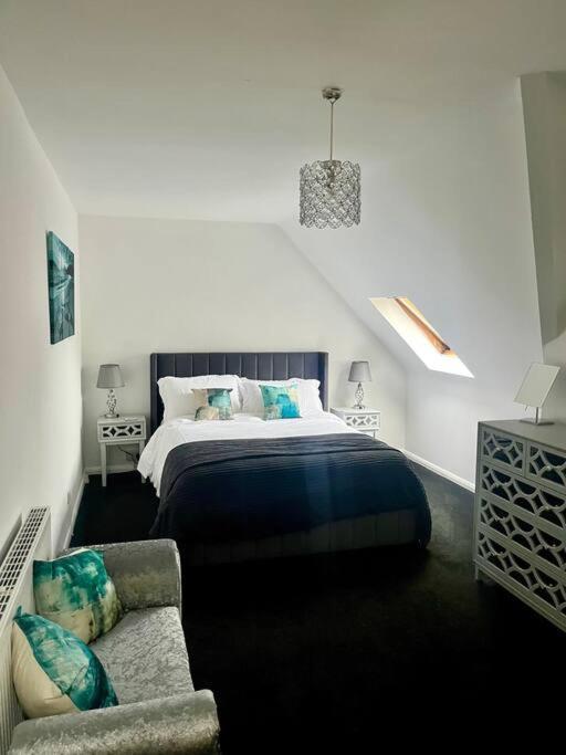 Bs - Luxury Top Floor 4 Bed Apartment With Garage In Town Centre - No Lift Stratford-upon-Avon Eksteriør billede